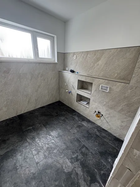 Neubau 2026 in Mahlsdorf | 3 Zimmer | 73 m² | Smart Home | PV & Wärmepumpe | Hochparterre — photo 1
